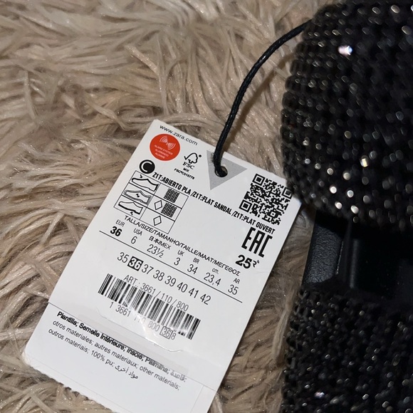 Zara Black🖤🖤🖤 Rhinestone Flat Sandals - Size 6 - NWT - Picture 9 of 12